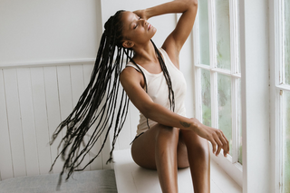 ON SET: BEAUTY EDIT WITH NARAH