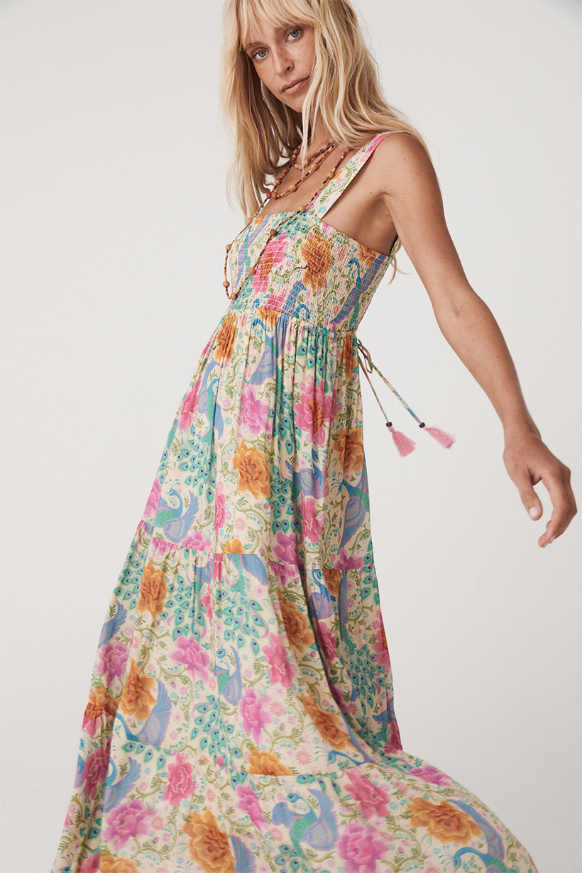 Bohème Strappy Maxi Dress 🛍️